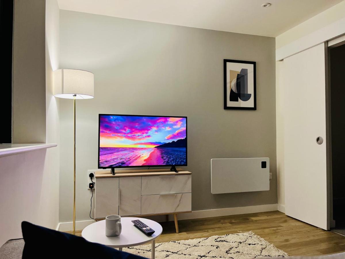 Fantastic One Bedroom Apartment Near Old Trafford Stadium Manchester Extérieur photo